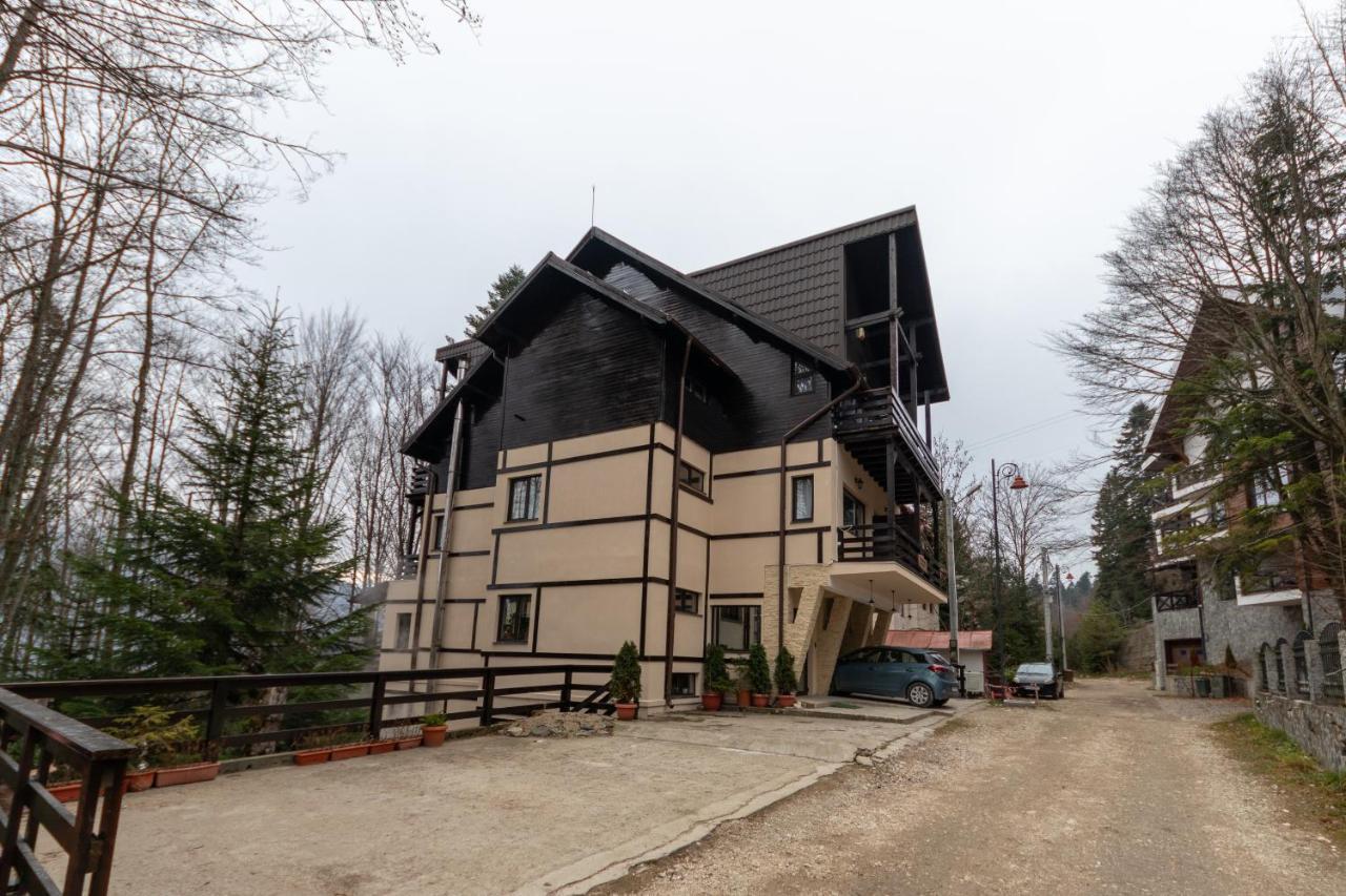 Pension Master Sinaia Exterior photo