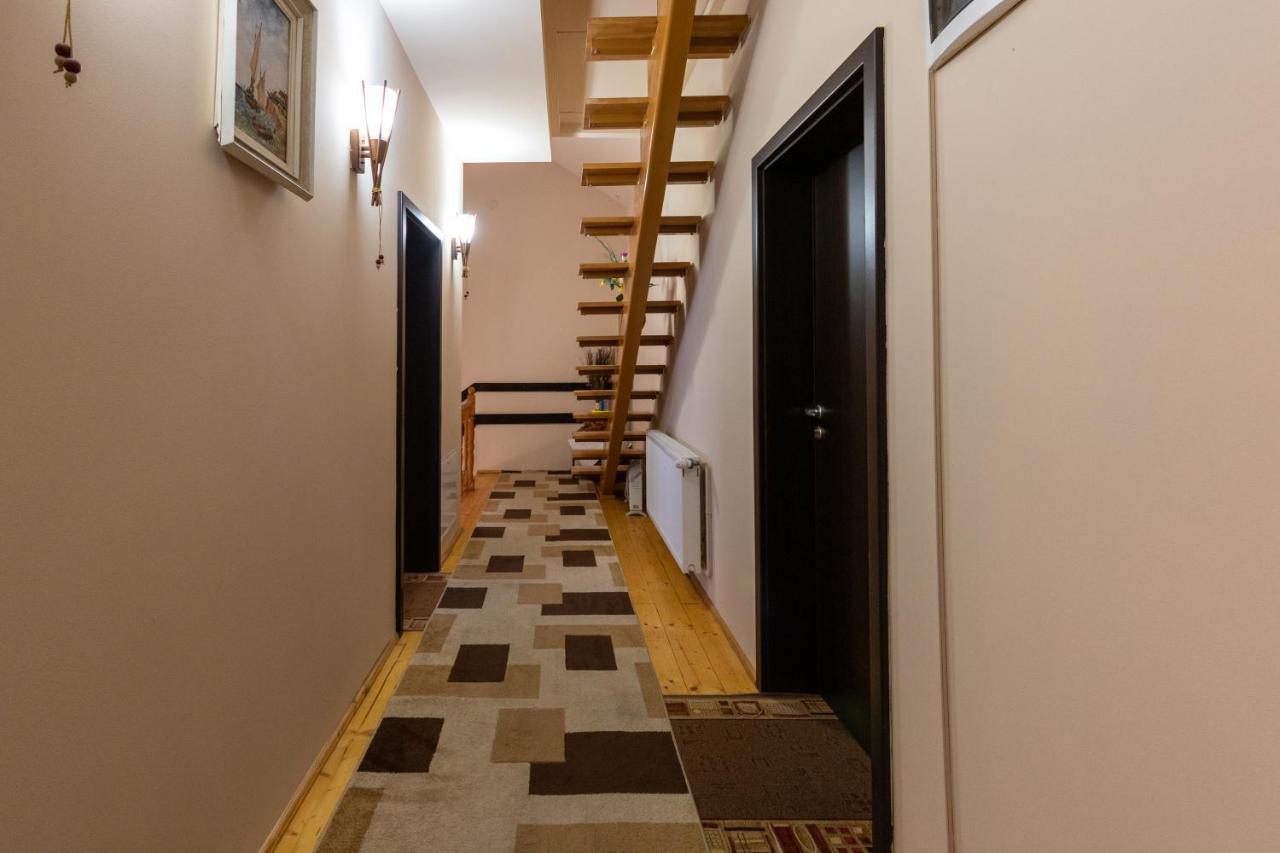 Pension Master Sinaia Exterior photo